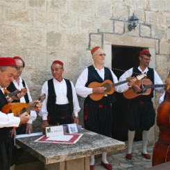 The choir of Čilipi