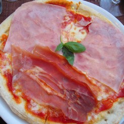 Pizza Prosciutto, Rome